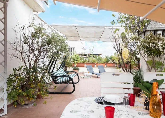 Imperium Penthouse - Private Terrace, 2-4 Pax, 2 Minutes To Metro, A-c Apartamento *