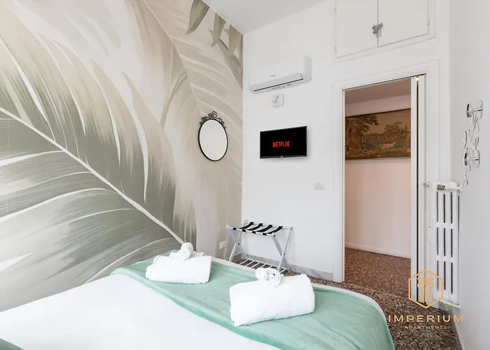 Imperium Penthouse - Private Terrace, 2-4 Pax, 2 Minutes To Metro, A-c * Roma