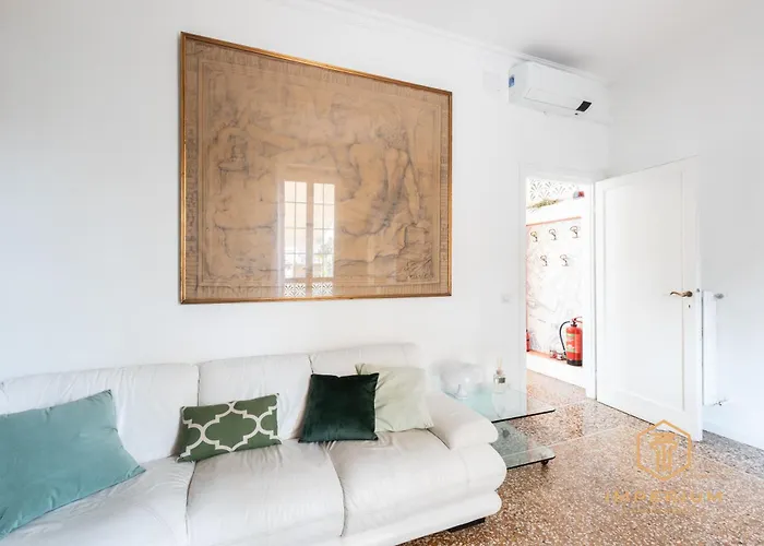 Imperium Penthouse - Private Terrace, 2-4 Pax, 2 Minutes To Metro, A-c Roma