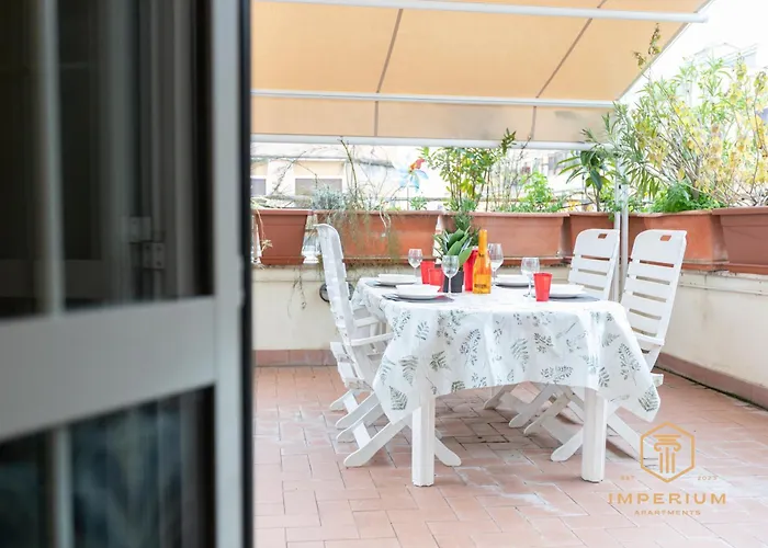 Apartamento Imperium Penthouse - Private Terrace, 2-4 Pax, 2 Minutes To Metro, A-c