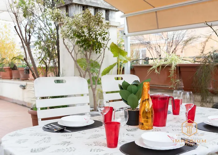 Imperium Penthouse - Private Terrace, 2-4 Pax, 2 Minutes To Metro, A-c *
