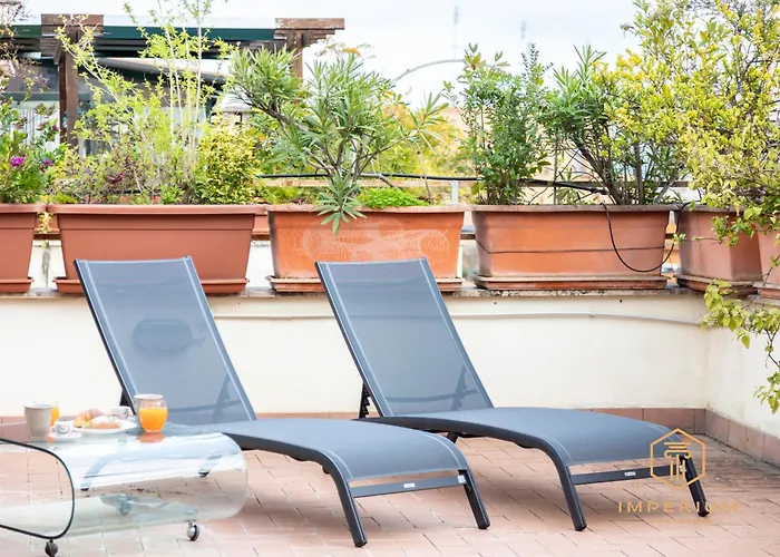 Apartamento Imperium Penthouse - Private Terrace, 2-4 Pax, 2 Minutes To Metro, A-c *