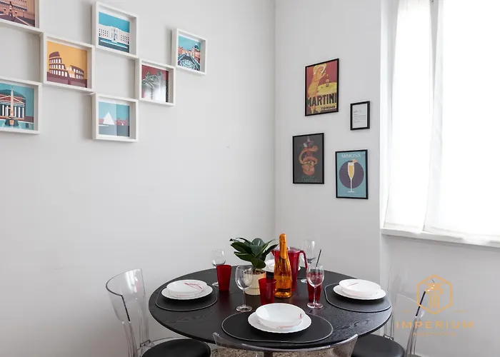 Imperium Penthouse - Private Terrace, 2-4 Pax, 2 Minutes To Metro, A-c *